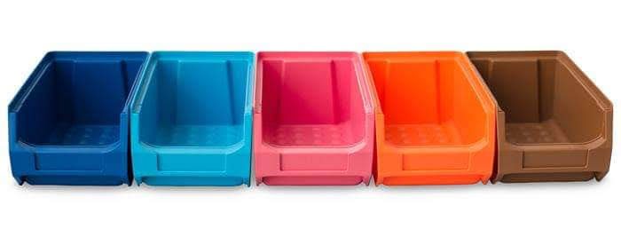 Kunststoffboxen in individuellen Farben